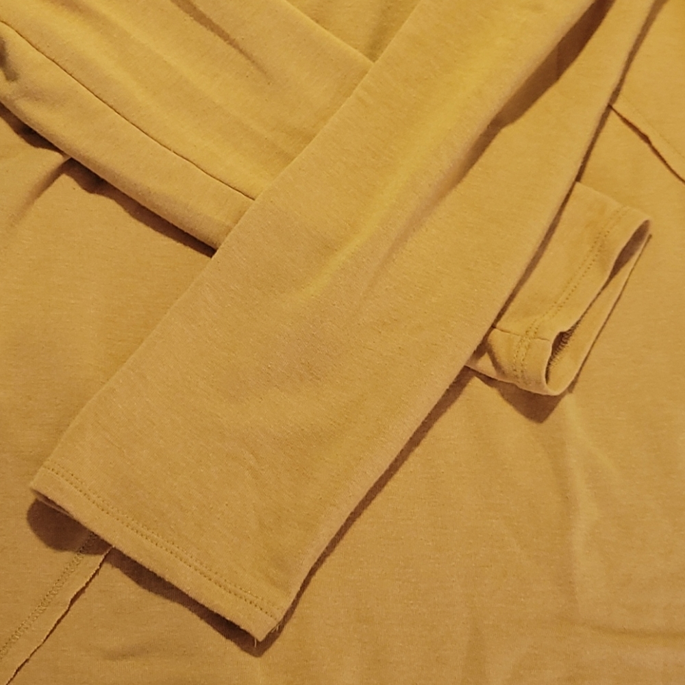 Abstract Cable and gauge mustard long sleeve - Picture 4 of 6